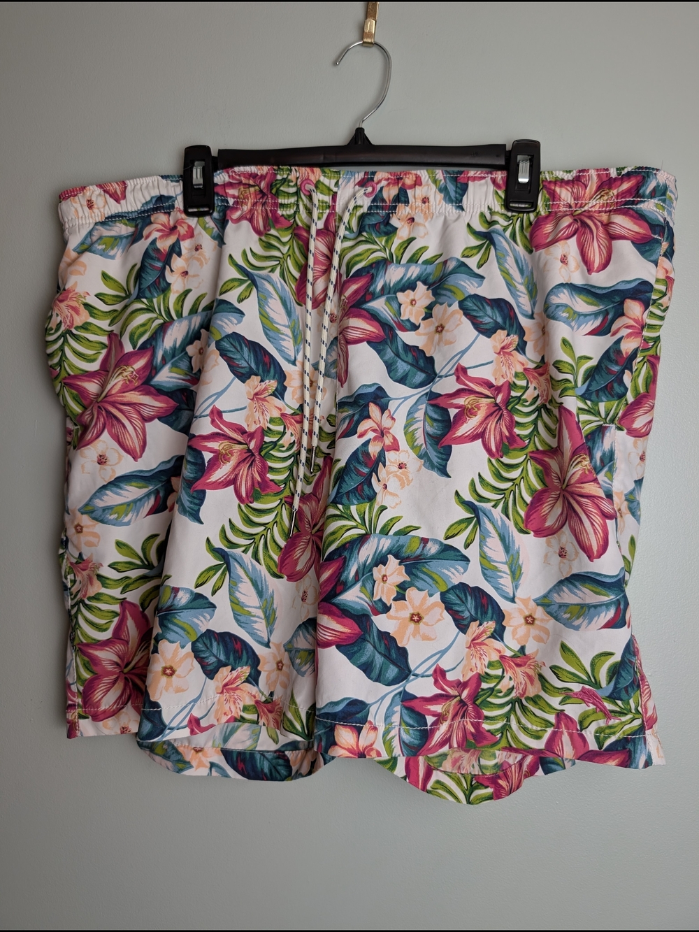 Tommy Bahama White Mesh Lined Swim Shorts with Tropical Trim